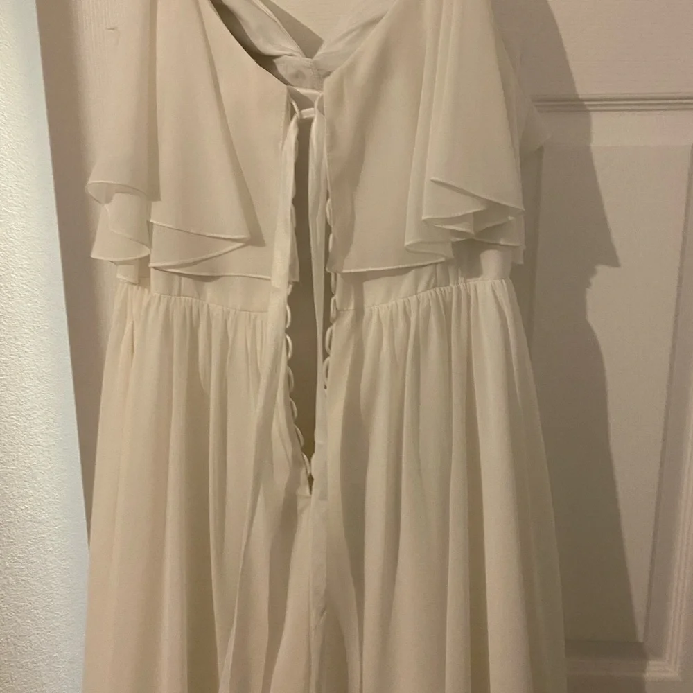 Jennilee Wedding Dress - Picture 5 of 7